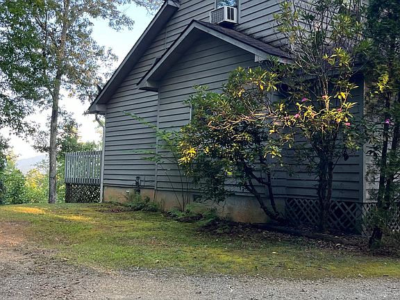 2nd image of 398 Carroll Mountain Dr