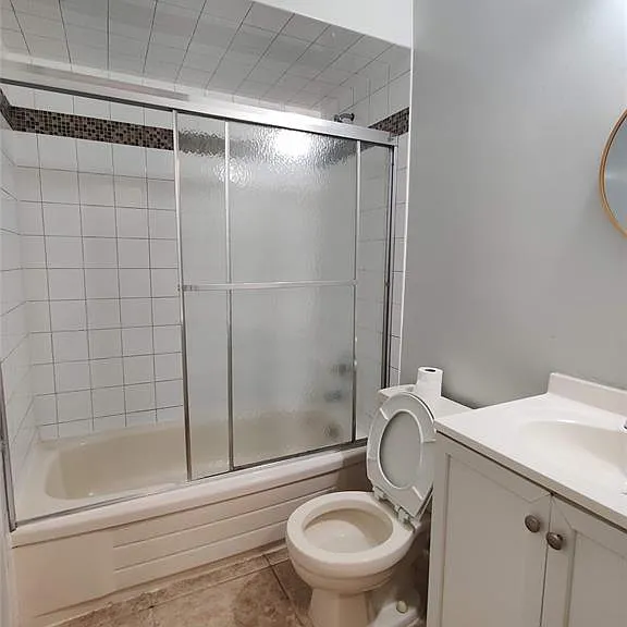 234 Brock St #6 — Photo 11