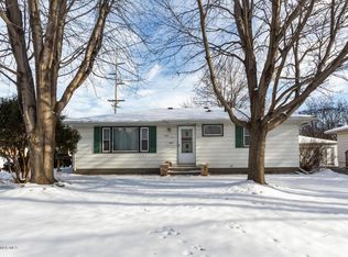 4040 16th Ave NW, Rochester, MN 55901