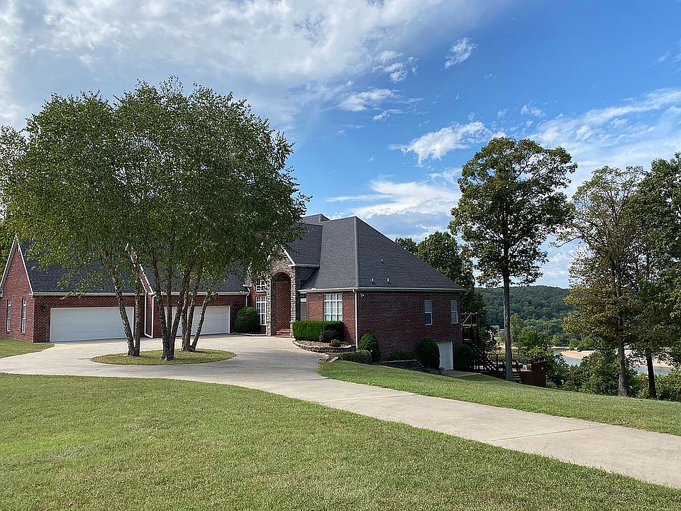 1st image of 10350 Falcon Crest Dr