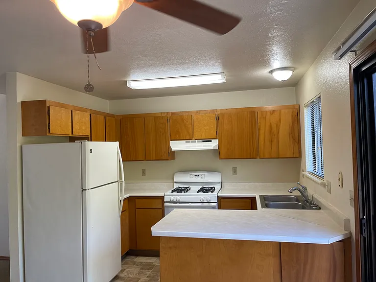 2333 Westwood Ct #C — Photo 2