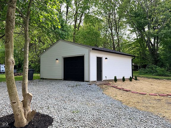 5th image of 2085 E Eden Rd