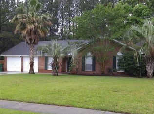 71 Cut Off Dr, Richmond Hill, GA 31324