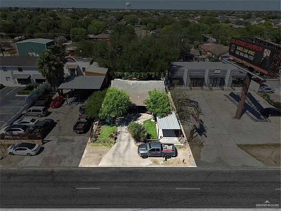 4th image of 804 E Frontage Rd