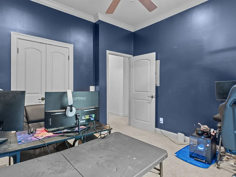 6227 Lake Vista Cir — Photo 58