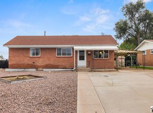 1912 Sherwood Ln, Pueblo, CO 81005