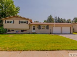 2197 Oak Trail Dr, Idaho Falls, ID 83404