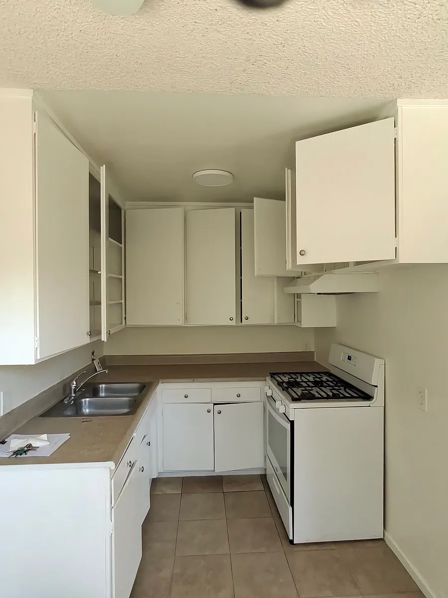 Building Photo - 5316 Linden Ave #1