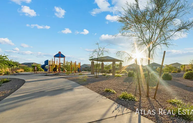 1168 W Castle Ct — Photo 22