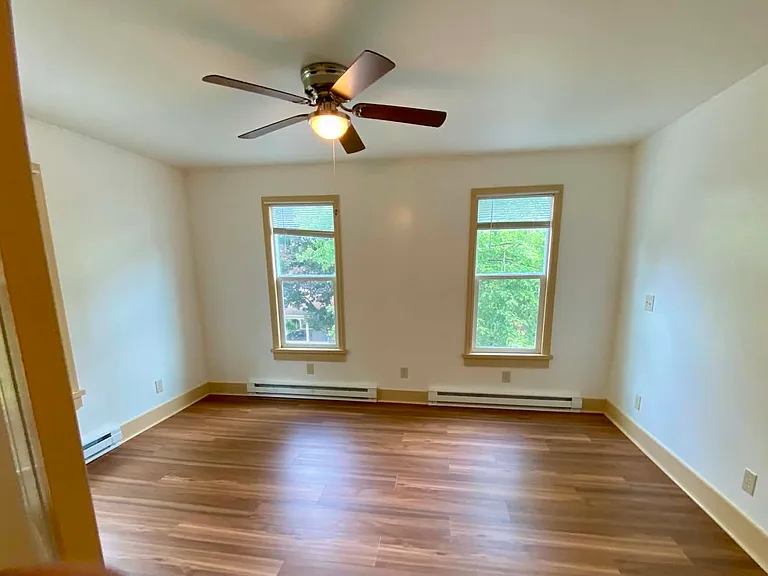 215 Green St #217 — Photo 18