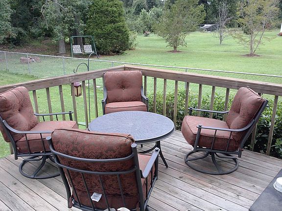 5th image of 2321 Woodridge Dr