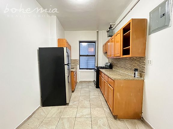 2nd image of 772 Saint Nicholas Ave APT 40