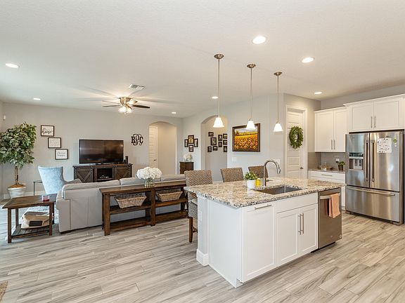 5th image of 7439 Jazero Pl