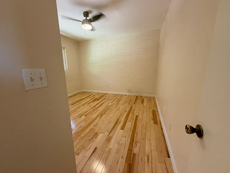 L6 — Photo 30