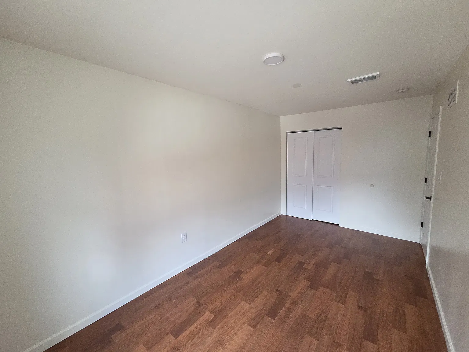 2 bed, 900 sqft, $1,650 — Photo 4