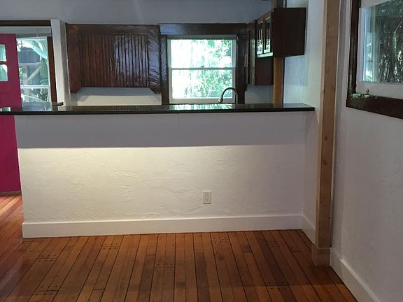 4th image of 149 Ocean Park Blvd #Bl