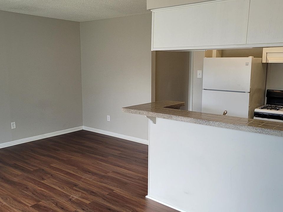 1st image of 1200 Carolyn Ct APT 13