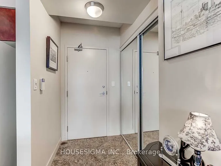 5 Mariner Ter #2808 — Photo 10