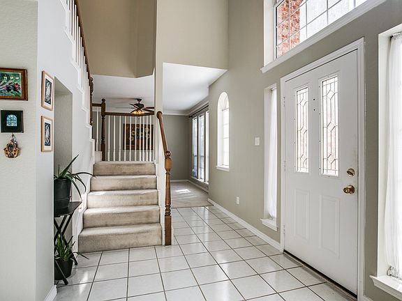 3rd image of 5935 Willow Wood Ln