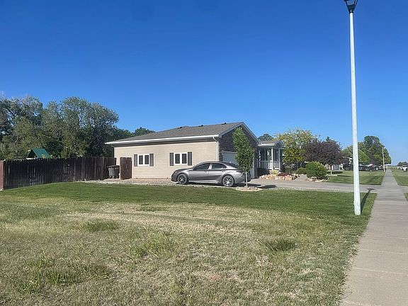 4th image of 708 Drew Ln