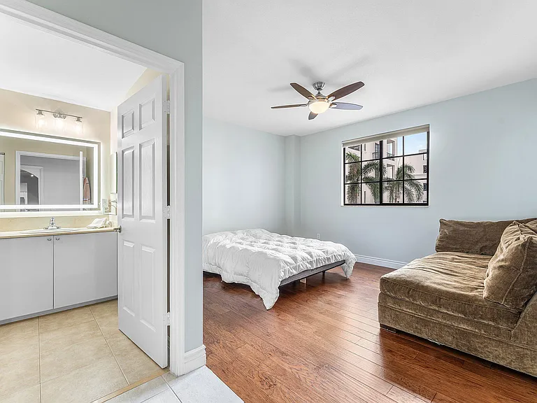 233 S Federal Hwy #308 — Photo 10