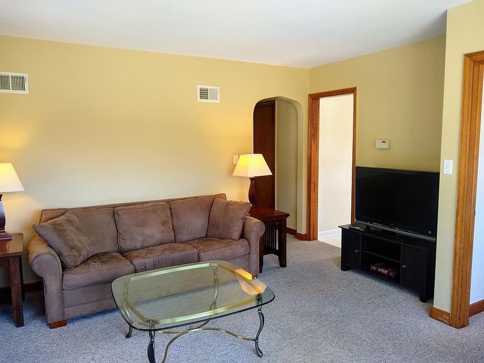 Spacious living room.