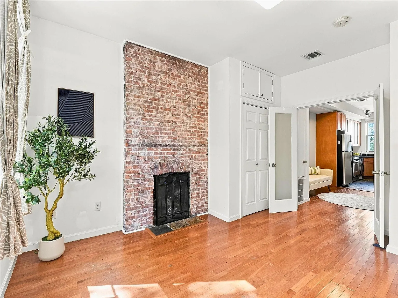 1 bed, 1.0 bath, 451 sqft, $2,600 — Photo 3