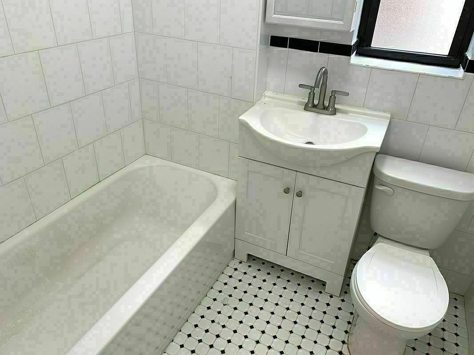 1st image of 39 E 17th St APT 2C