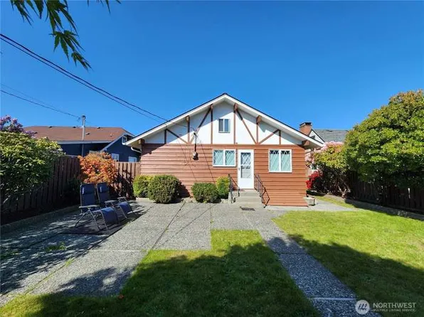 116 W 4th St, Port Angeles, WA 98362