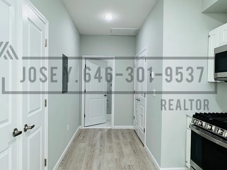 115-117 Hamilton Ave #197 — Photo 5
