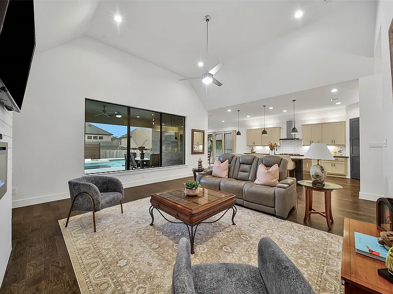 1015 Oak Briar Ln — Photo 13