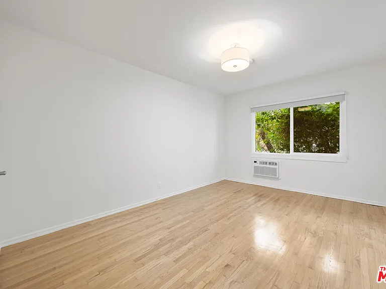 1208 N Crescent Heights Blvd #4 — Photo 11