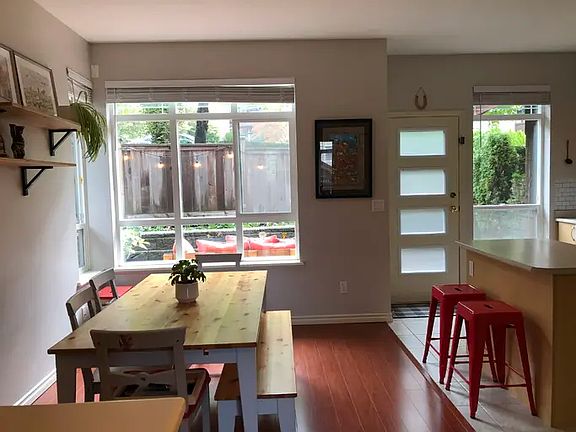 4th image of 15 Forest Park Way #18