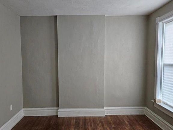 2nd image of 5256 Lotus Ave #1