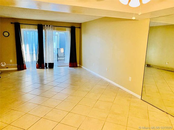 4th image of 6090 SW 41st St #19