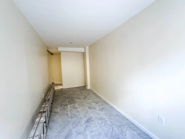 25-42 33rd Street image 14 of 17