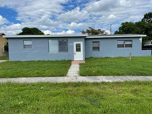 3451 NW 6th St Photo 1
