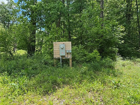 3rd image of 98 Wooliver Rd #35