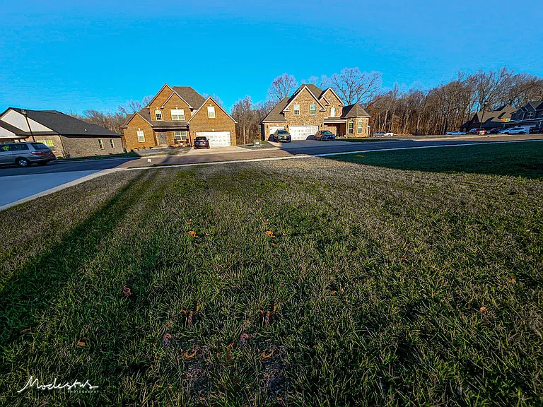 1718 Oak Forest Dr — Photo 29