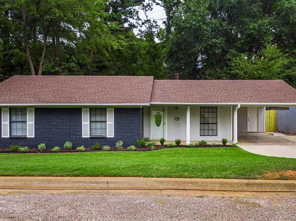 1st image of 1109 Rolling Hills Dr