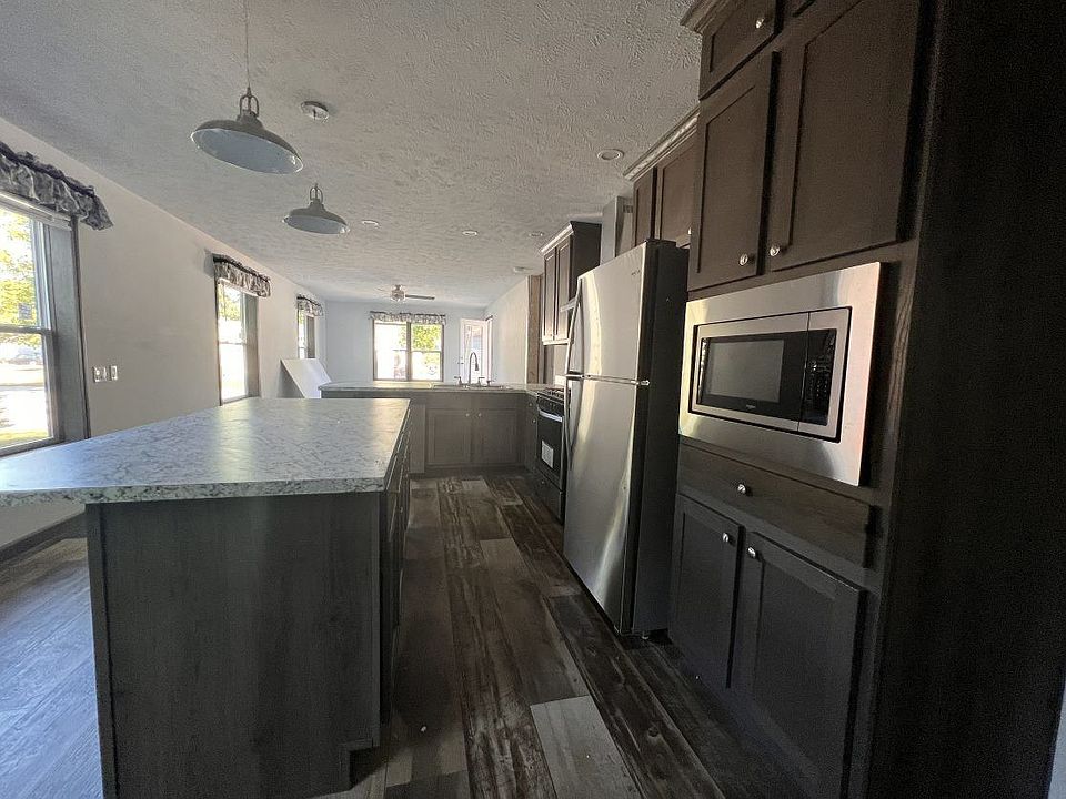 2nd image of 14546 Mercury Dr #639