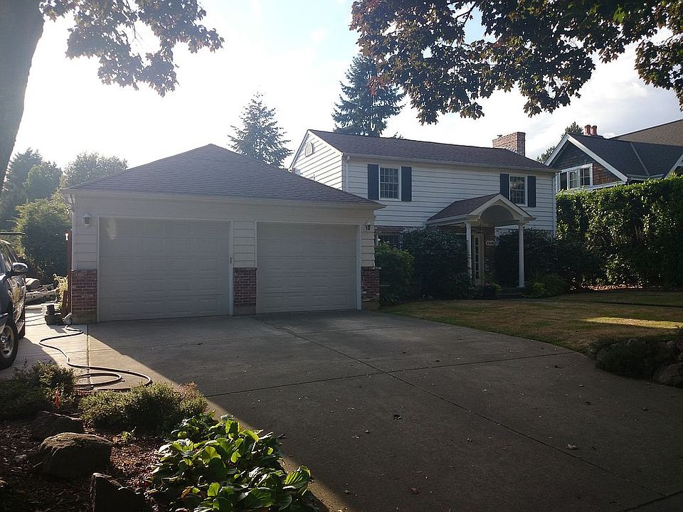 2nd image of 5209 55th Ave NE