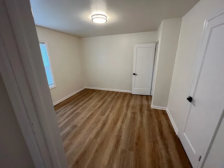 15800 SE Oatfield Rd — Photo 17