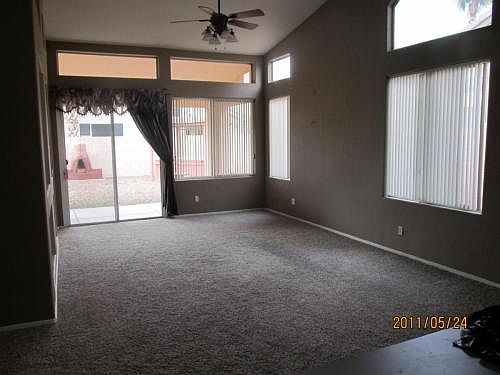 2nd image of 1410 W Armstrong Way