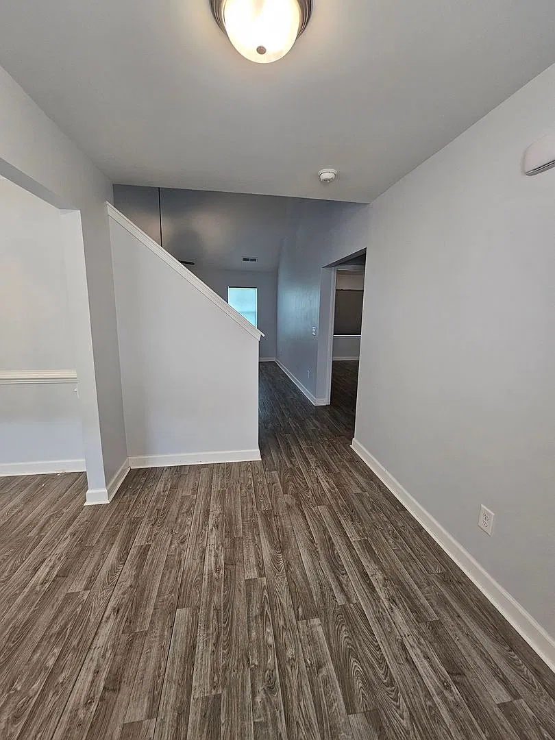 3 Bedroom Plus a Bonus Room in Sneads Ferry — Photo 3