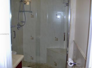 9291 N Kendall Dr, Miami, FL 33176