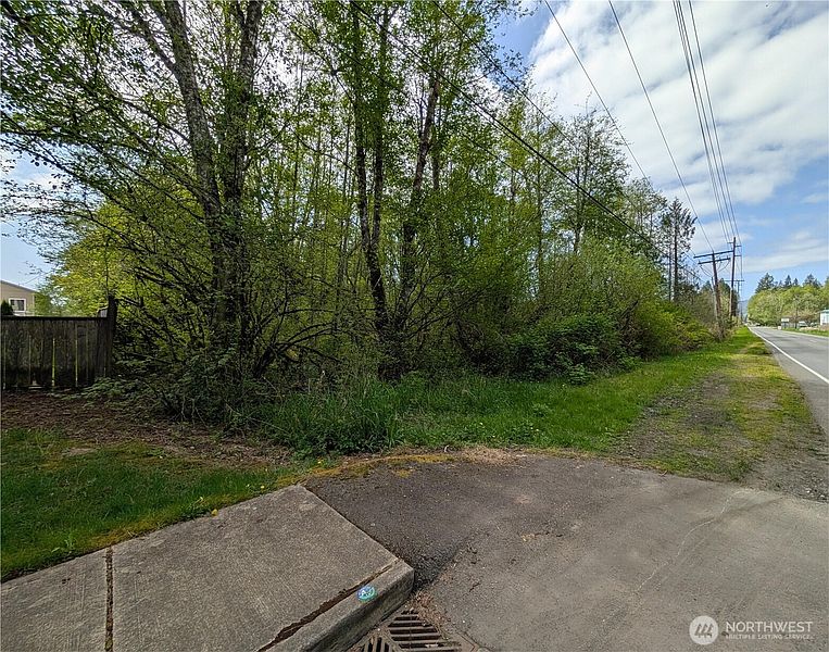 4th image of 0 xxx Trosper Road SW