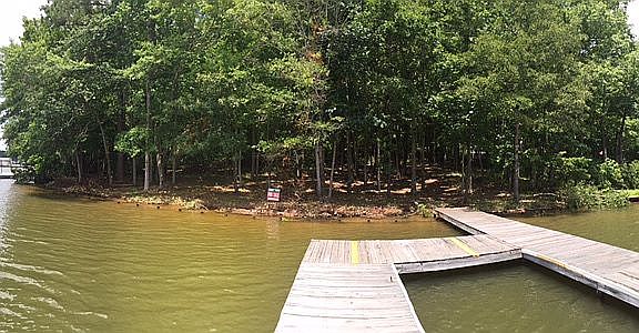 3rd image of 1370 Granite Dr