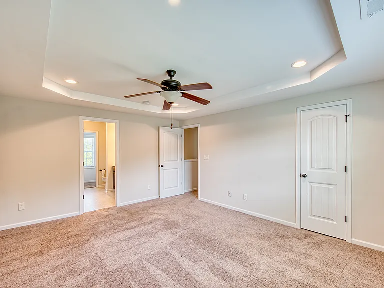 305 Webber Ln — Photo 15