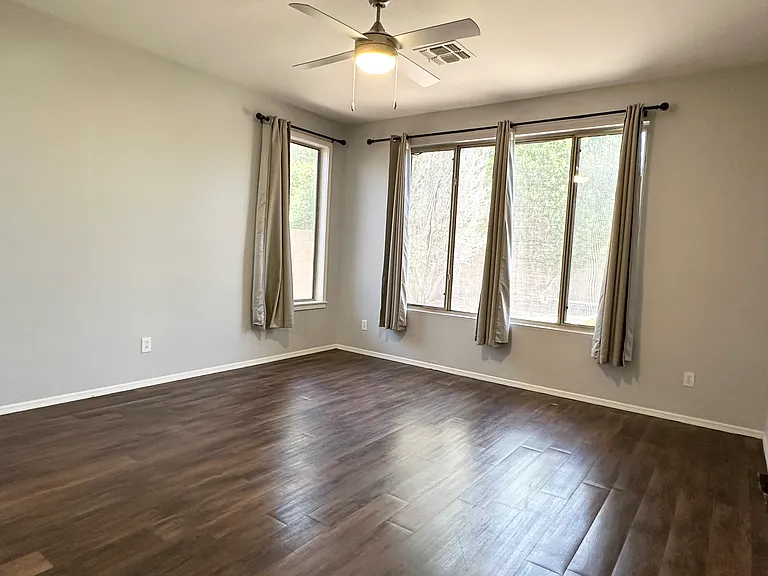 2811 E Tyson St — Photo 9